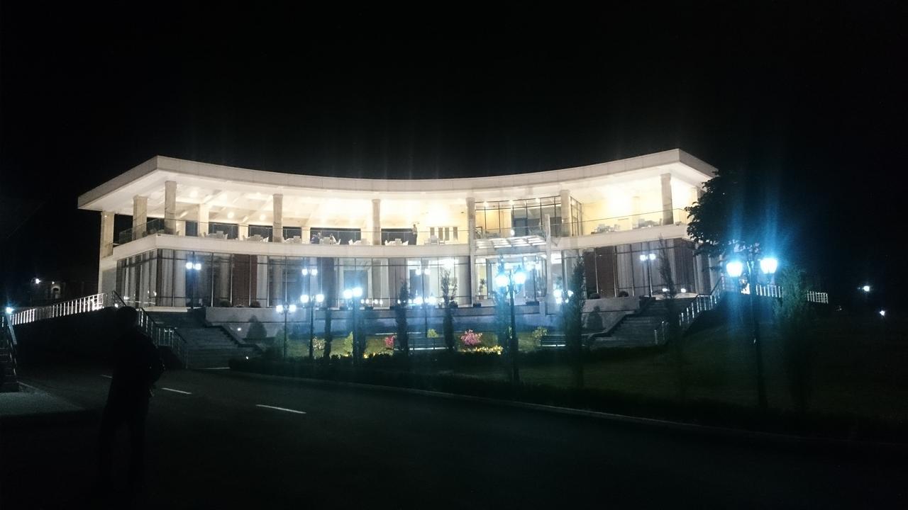 Hotel Sheki Park Exteriér fotografie