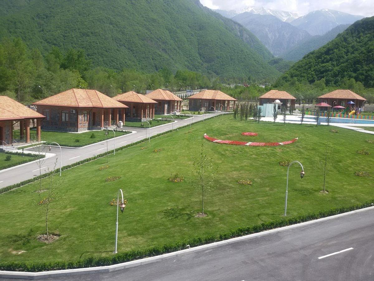 Hotel Sheki Park Exteriér fotografie