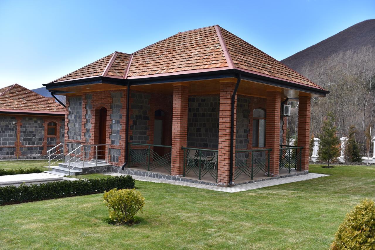 Hotel Sheki Park Exteriér fotografie