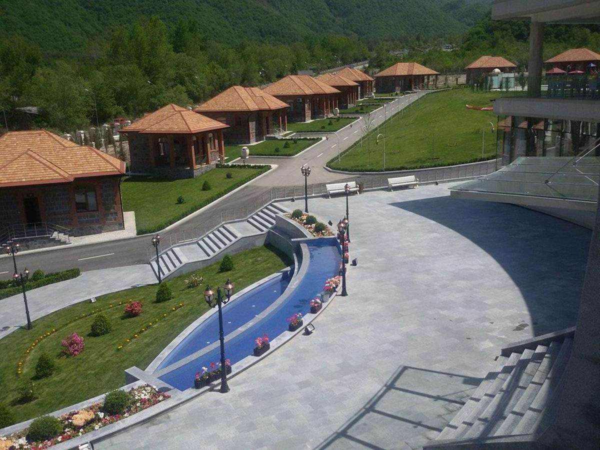 Hotel Sheki Park Exteriér fotografie