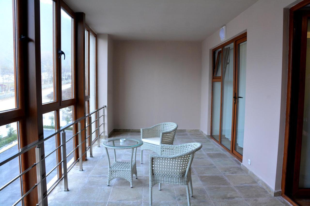 Hotel Sheki Park Exteriér fotografie